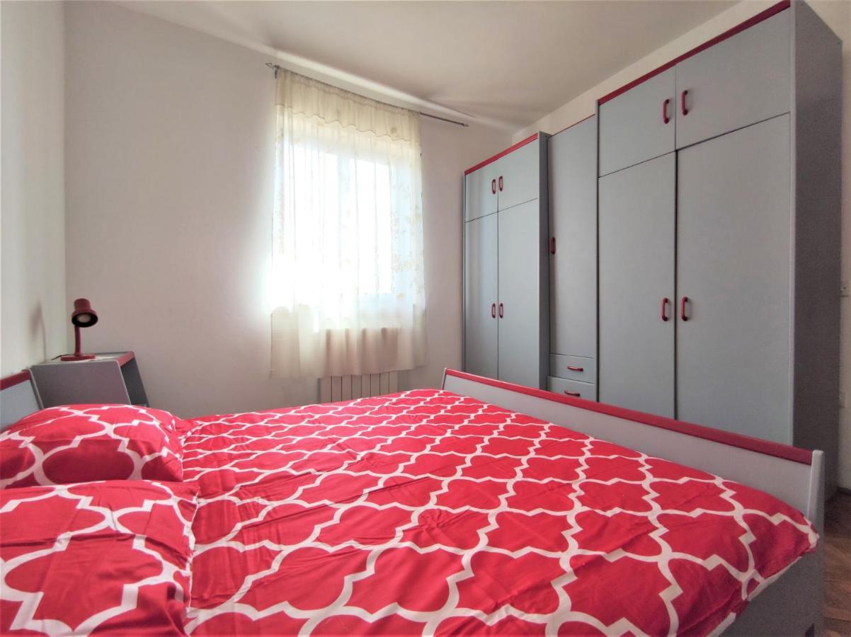 Apartments Morena Rakalj المظهر الخارجي الصورة