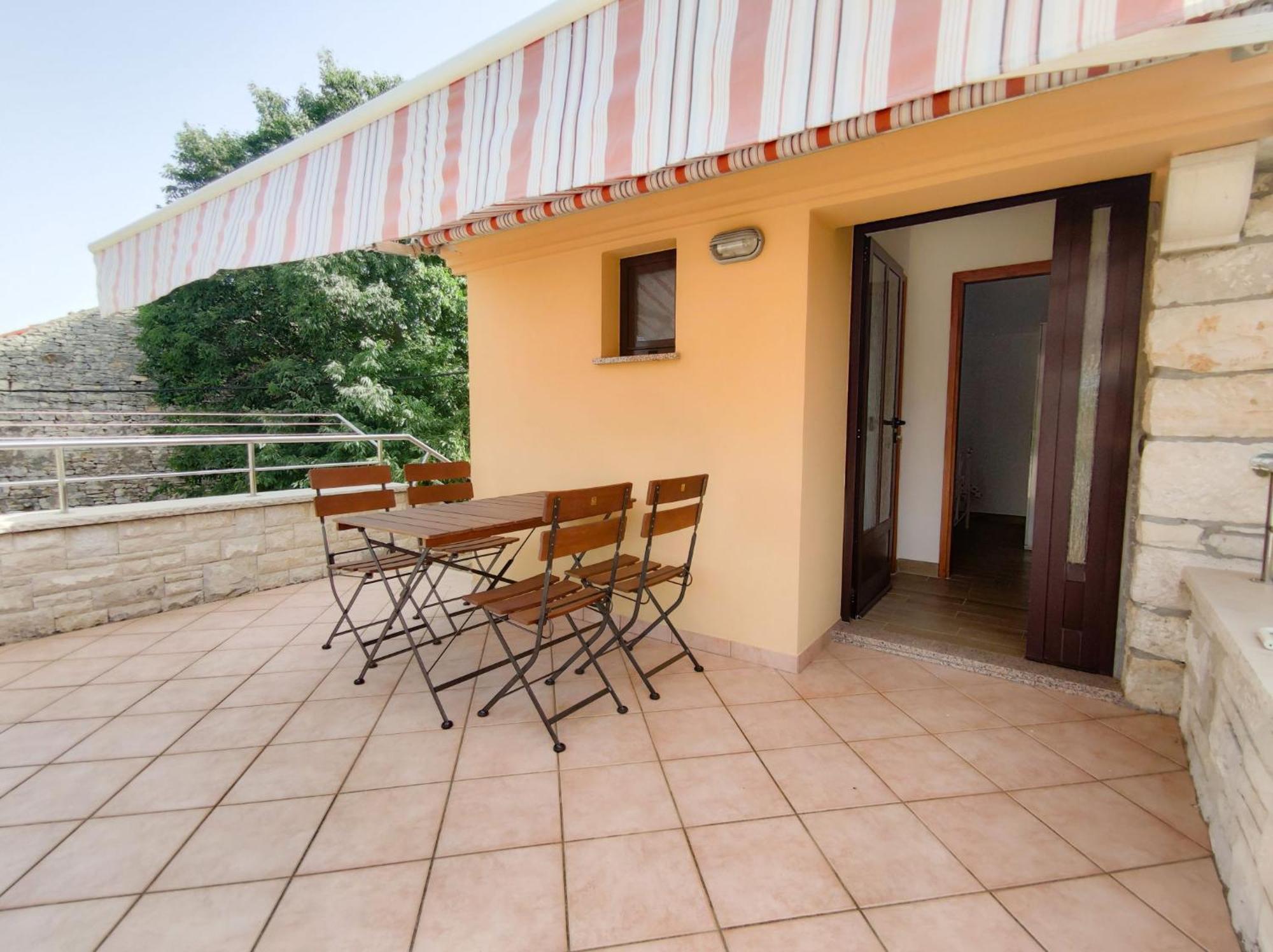 Apartments Morena Rakalj المظهر الخارجي الصورة